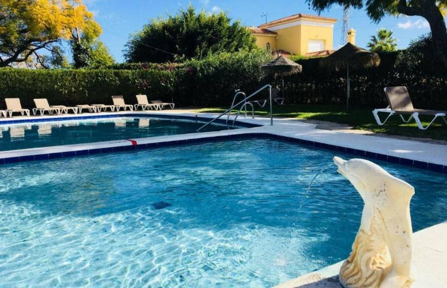 Habitacion Deluxe Con Bano Privado En Atalaya Apartagolf, Estepona Extérieur photo