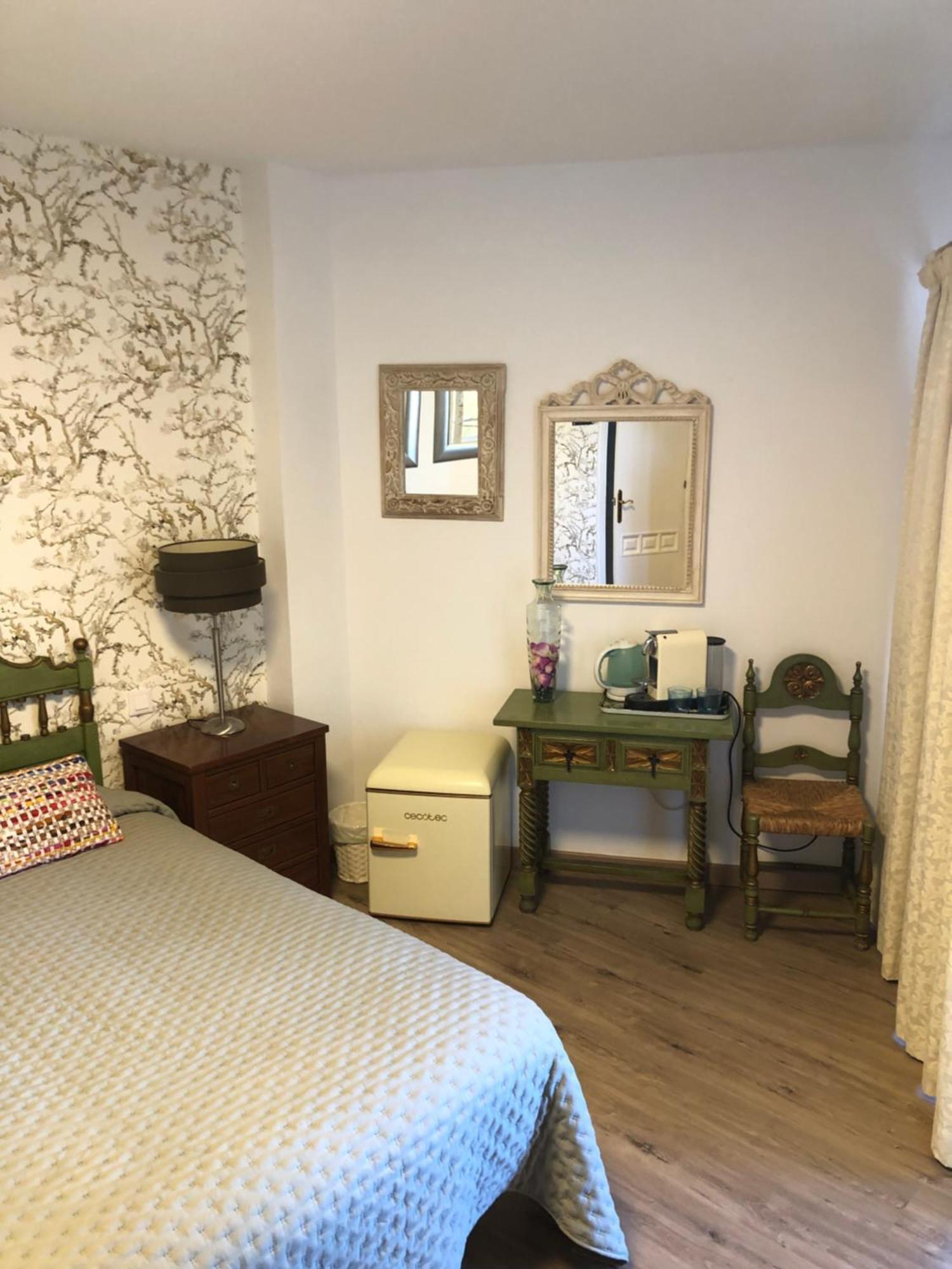 Habitacion Deluxe Con Bano Privado En Atalaya Apartagolf, Estepona Extérieur photo